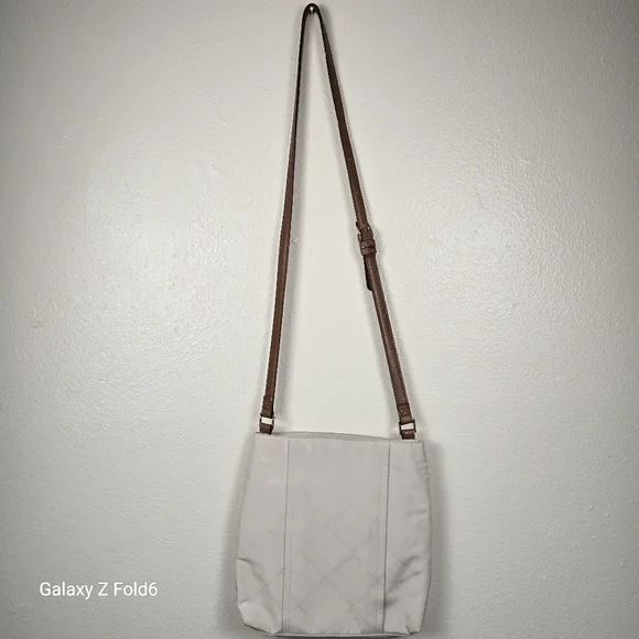 Vera Bradley Crossbody Shoulder Bag Beige Nylon Brown Strap Adjustable Medium - Picture 2 of 16